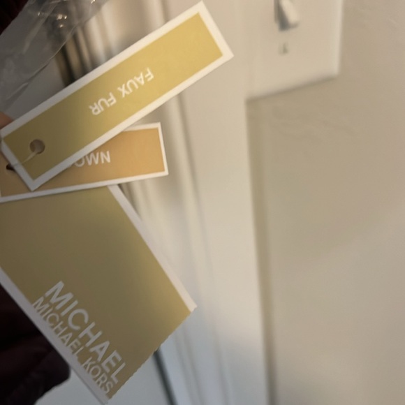 Michael Kors Chevron Puffer Down Coat Faux Fur Trim Removable Hood Ruby SM NWT - Picture 4 of 7